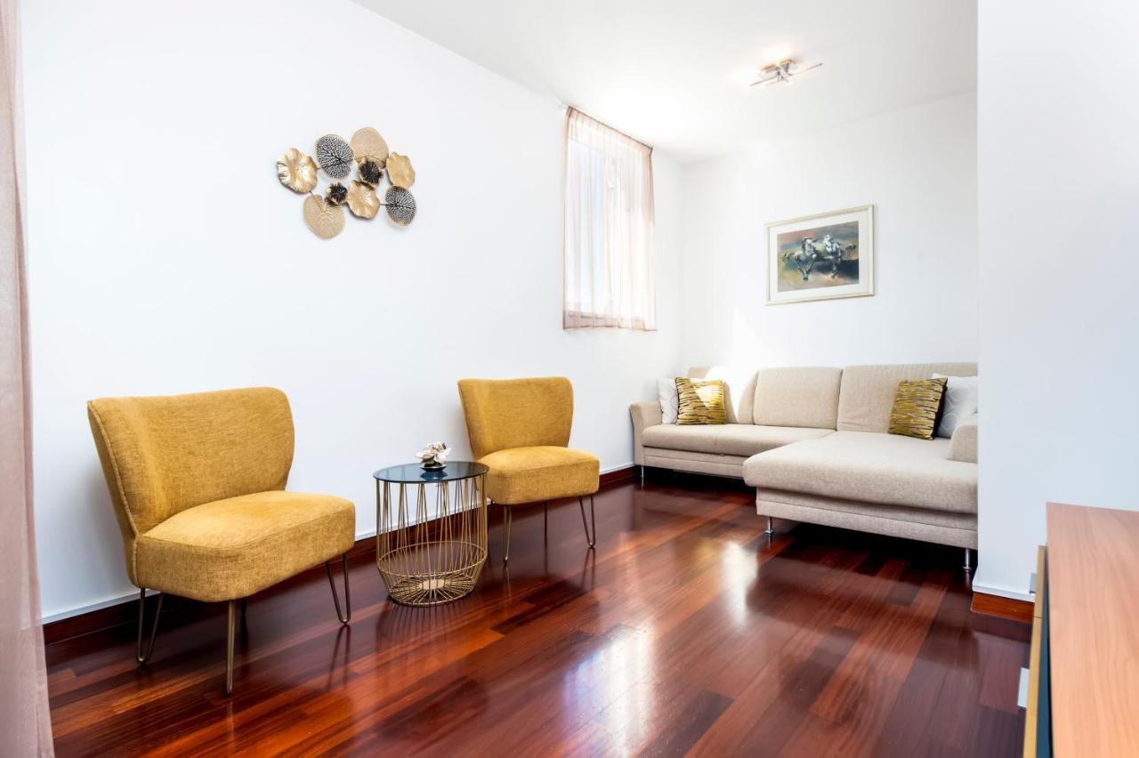 Apartment Anerol Rovinj Bagian luar foto